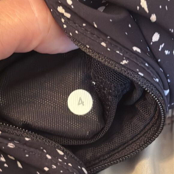 LULULEMON Go The Distance Vest Butterfly Texture Mink Berry Black - Picture 13 of 16